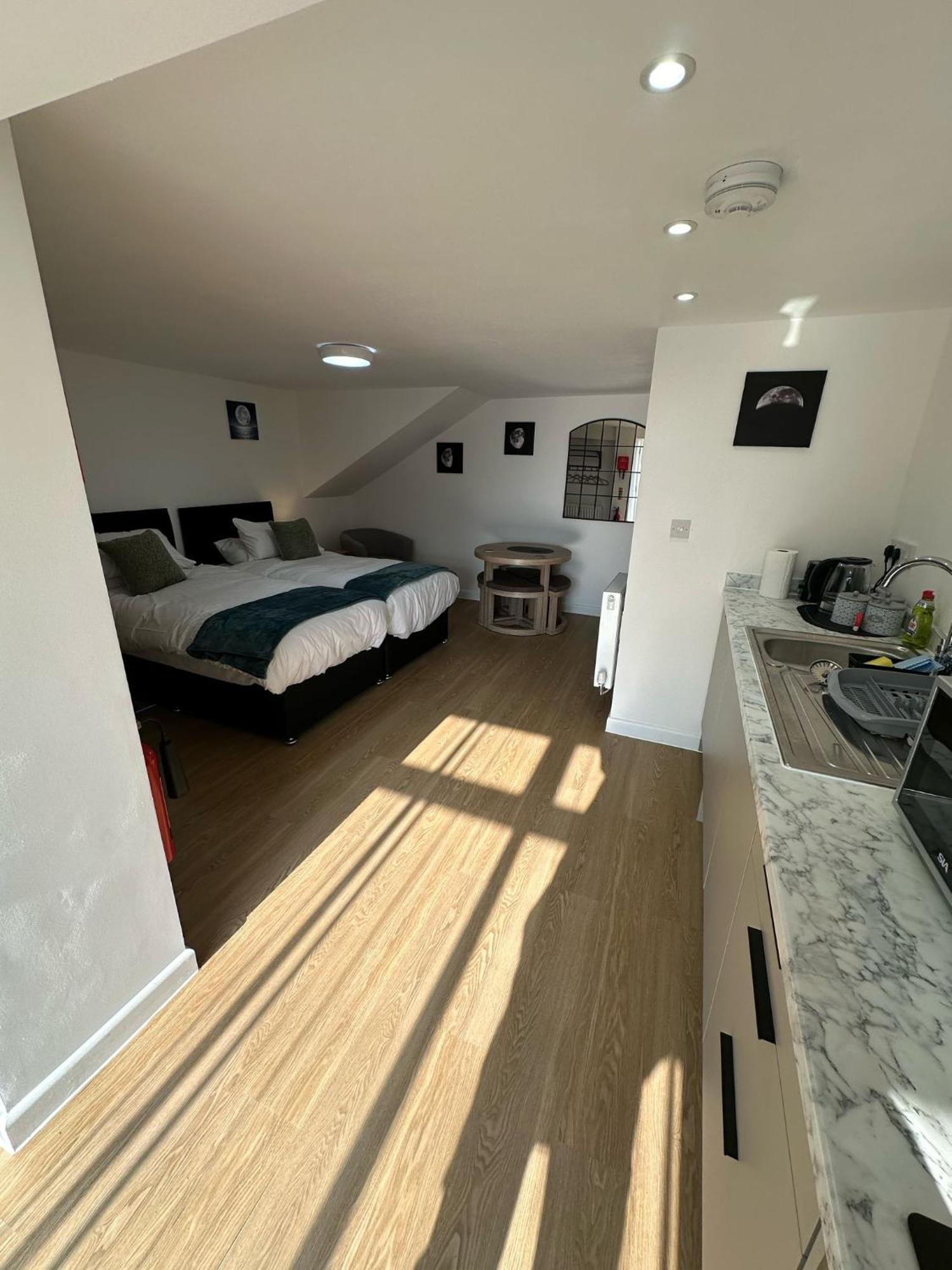 The Highmead Bed and Breakfast Blackwood  Exteriör bild
