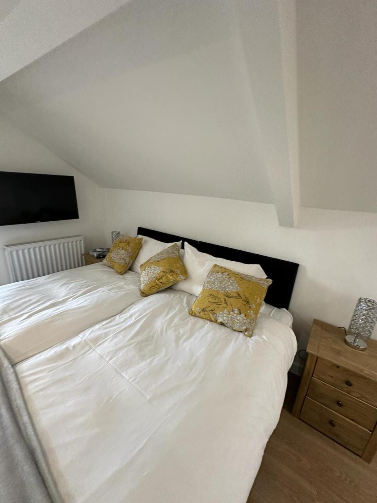 The Highmead Bed and Breakfast Blackwood  Exteriör bild
