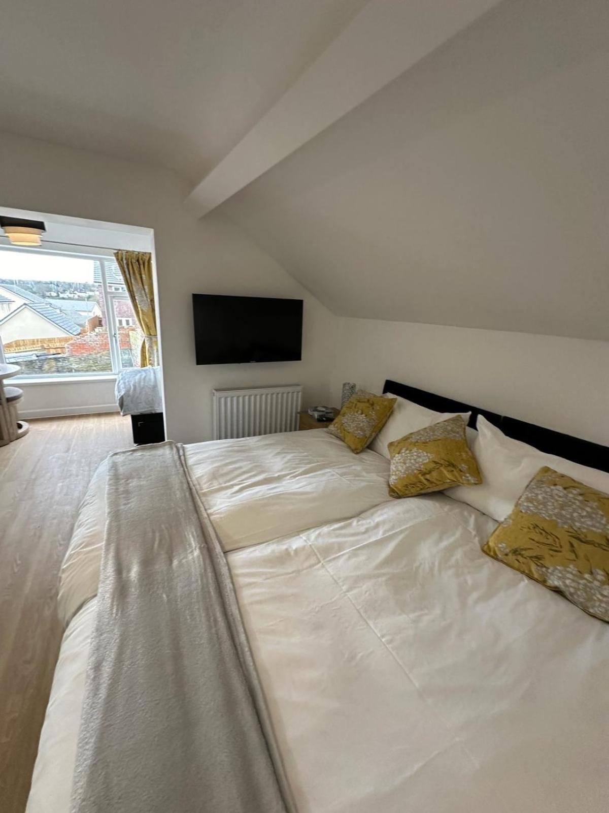 The Highmead Bed and Breakfast Blackwood  Exteriör bild